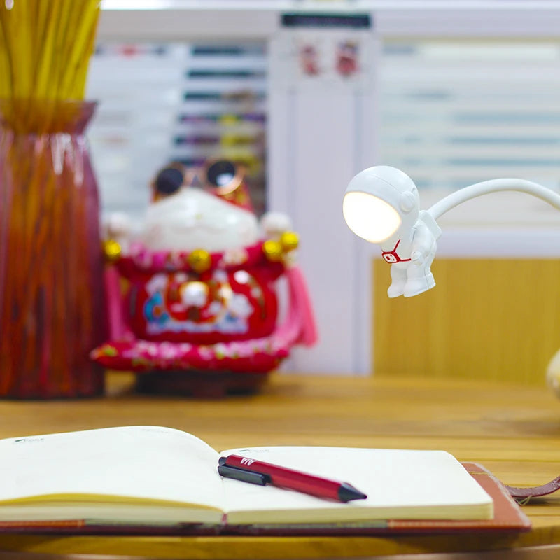 Astronaut USB Night Light Voice Control